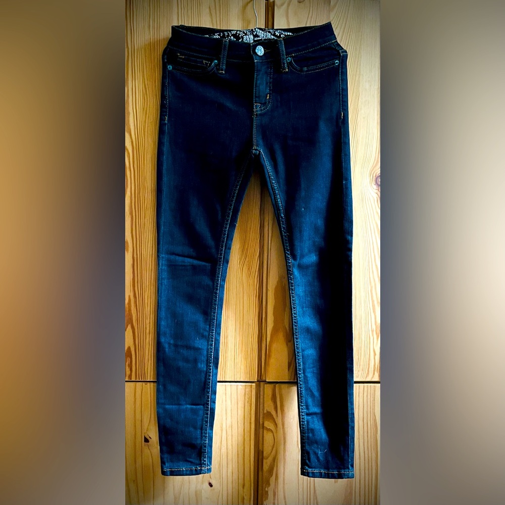 / BDG Jeans / 24 / NWOT